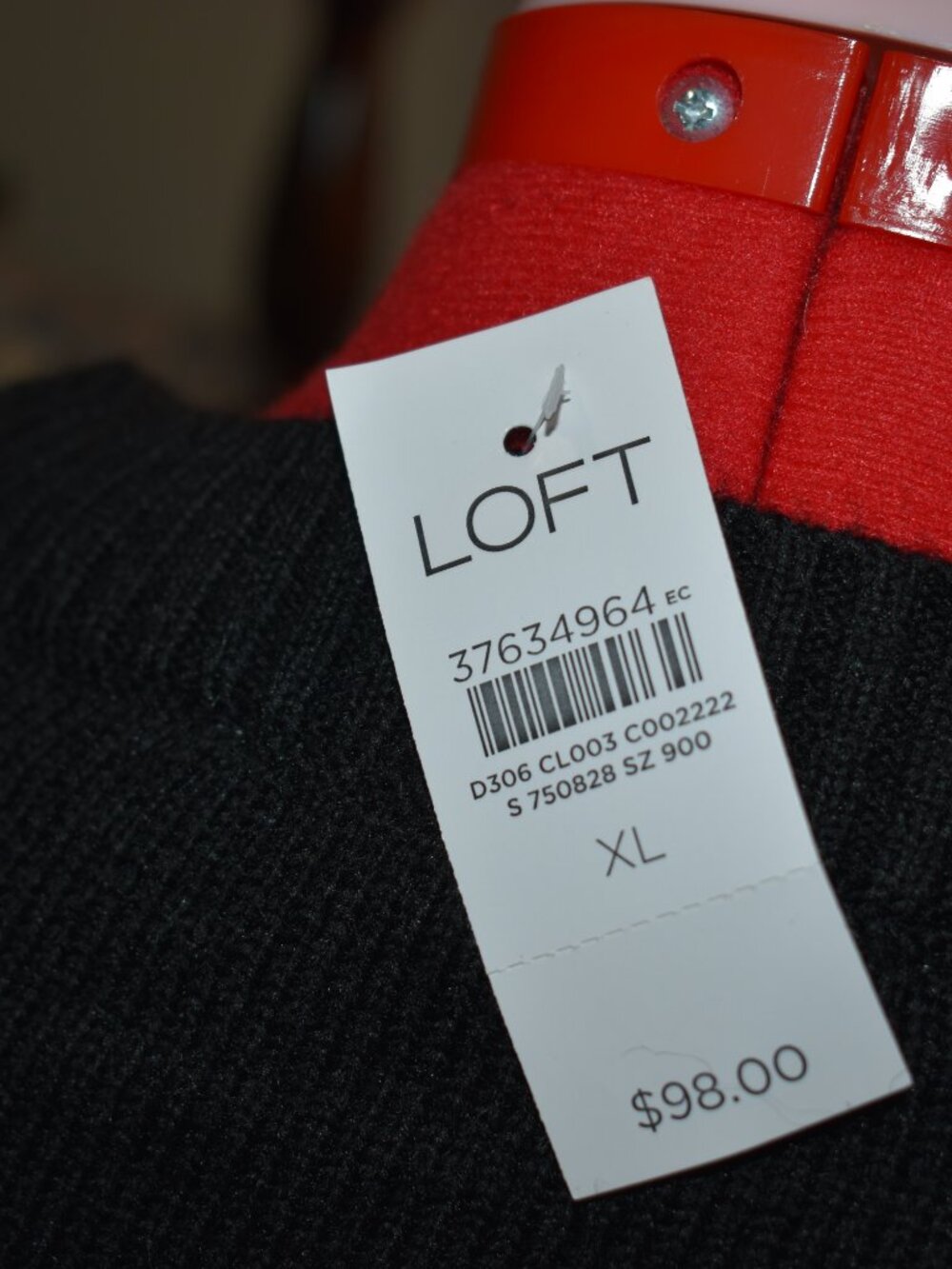 sweater - Picture 5 of 6